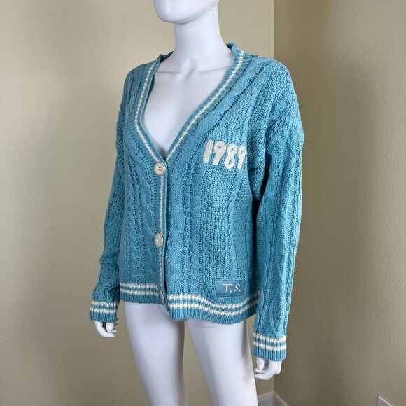 Taylor Swift Preppy Oversized Taylor's Version 1989 Cardigan Sweater Size XS/S - Picture 14 of 17